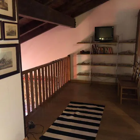 아파트 La Paul. Duplex En La Montana Cerca De Jaca *