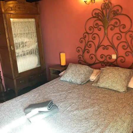 La Paul. Duplex En La Montana Cerca De Jaca 아파트 *